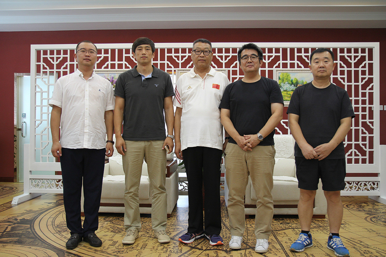 河北J9直营集团公司 欢迎摩腾公司 府木健先生莅临公司参观指导，洽谈战略合作事宜