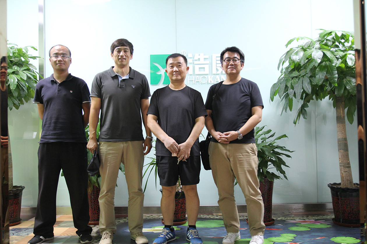 河北J9直营集团公司 欢迎摩腾公司 府木健先生莅临公司参观指导，洽谈战略合作事宜