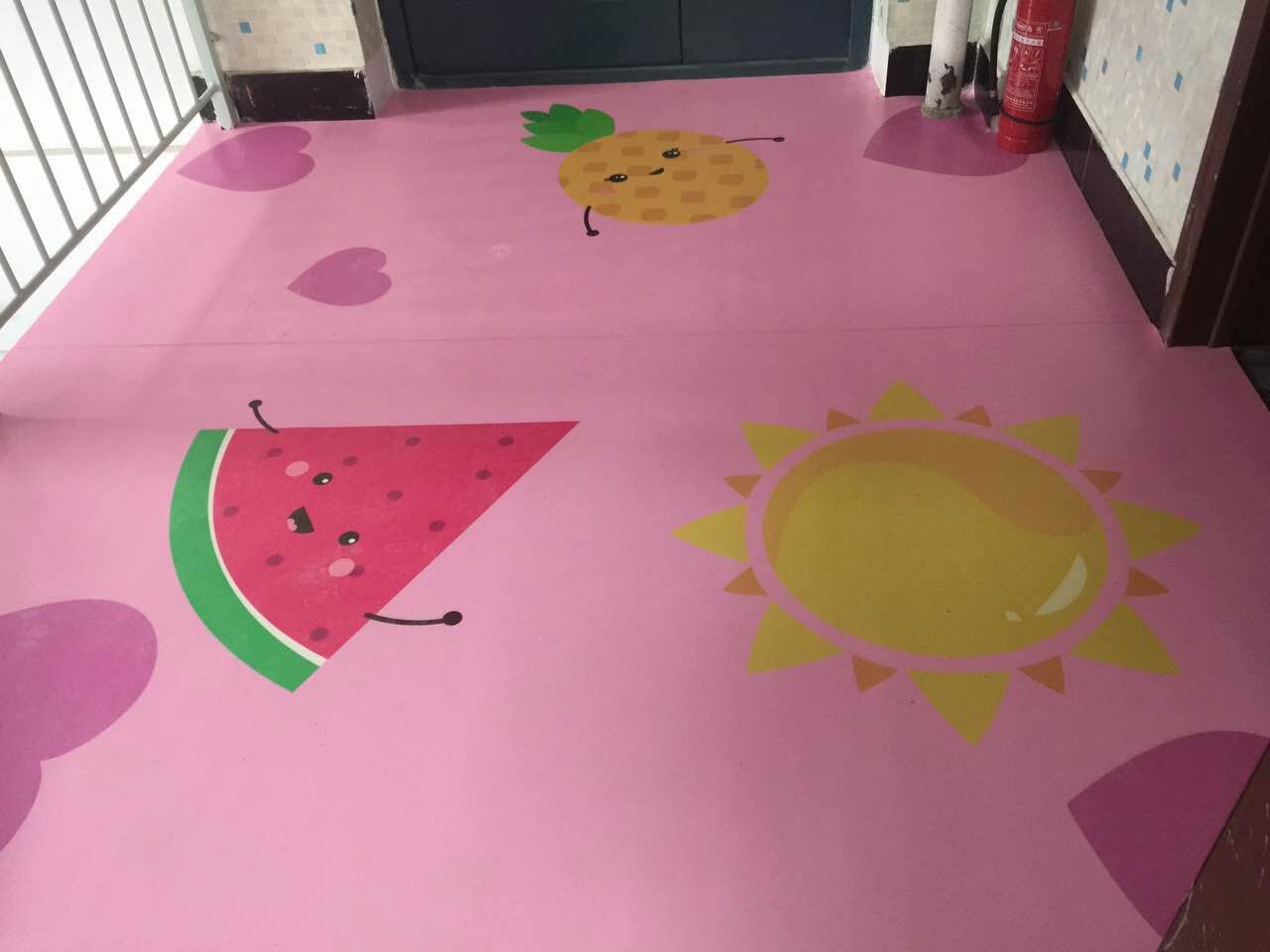 J9直营集团为无声的世界增添光彩