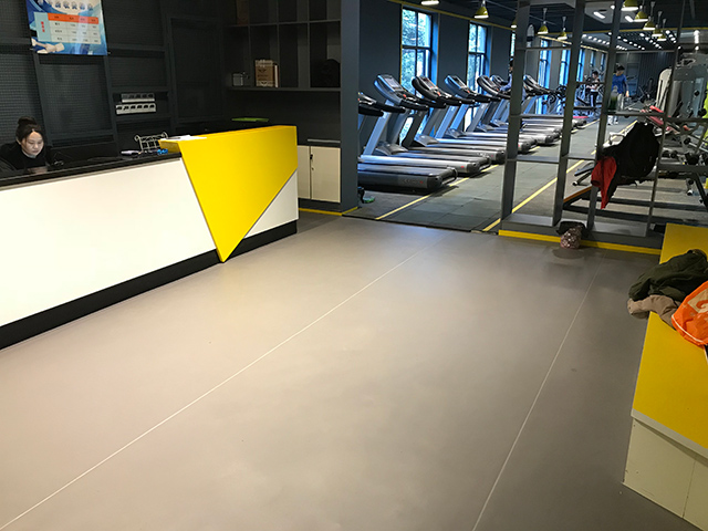 J9直营集团运动地板与您相约华中科技大学