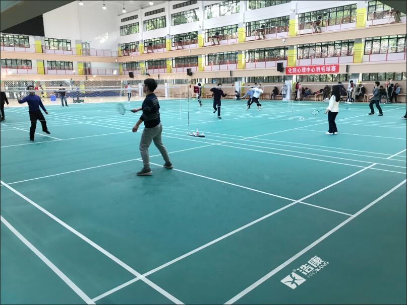 J9直营集团运动地板与您相约华中科技大学