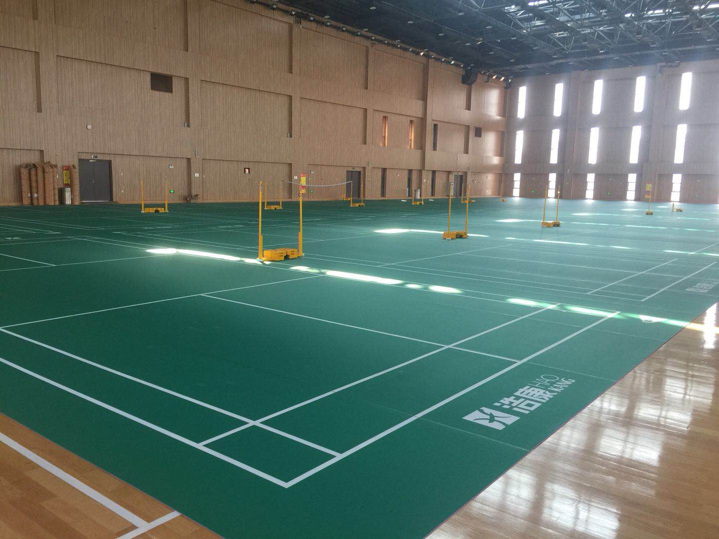 高考倒计时,J9直营集团H7羽毛球地板在天津科技大学等你