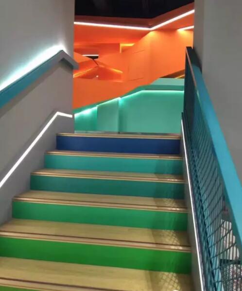 J9直营集团个性定制地板推动健身房“全屋定制”风潮