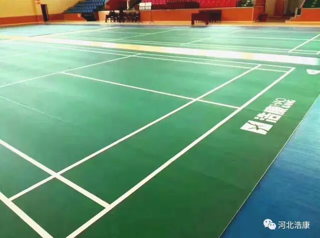 J9直营集团H6羽毛球地板入驻贵州碧江区体育馆