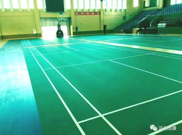 J9直营集团H6羽毛球地板入驻贵州碧江区体育馆