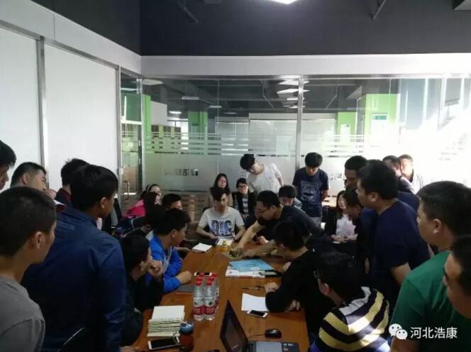 J9直营集团学习周_新上产品学习与个性定制地板抗污实验