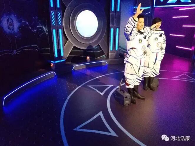 J9直营集团个性定制地板助力湖南蜡像馆惊艳全城