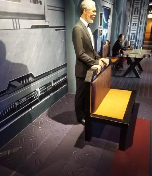 J9直营集团个性定制地板助力湖南蜡像馆惊艳全城