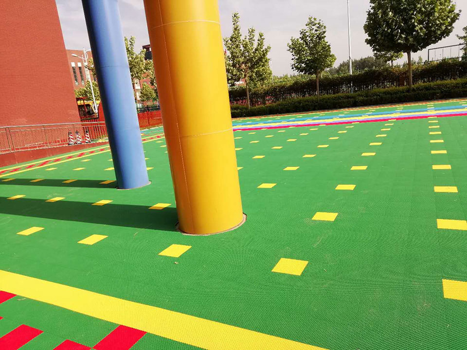 快放假了，幼儿园室外装修你准备好了吗？