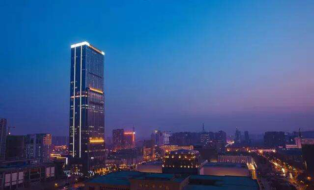 J9直营集团团队希尔顿视界美食盛宴