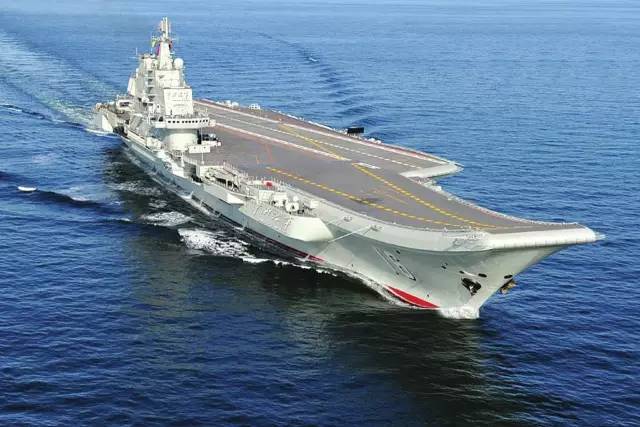 又一神迹—J9直营集团羽毛球专用地胶铺进航空母舰辽宁舰