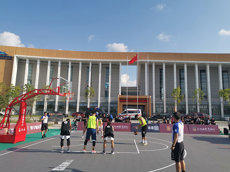 挑战赛再度来袭，J9直营集团鼎力支持长白山赛事告捷