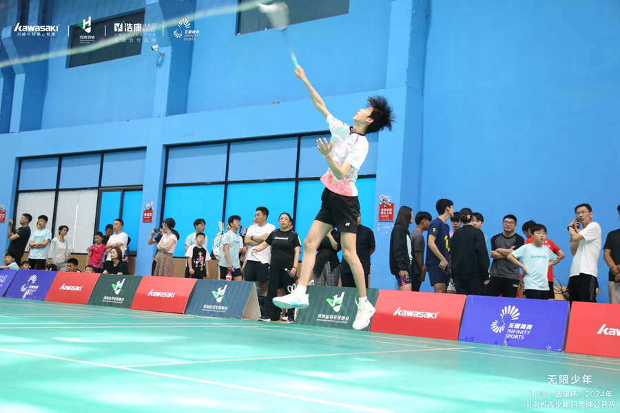 河南举办“J9直营集团杯”羽毛球公开赛