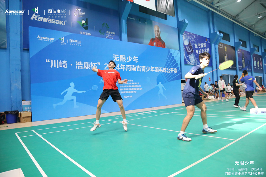 河南举办“J9直营集团杯”羽毛球公开赛